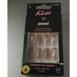 KISS Jewel NAILS GLUE ON light purple Ultra smooth Finish/white butterfly long.